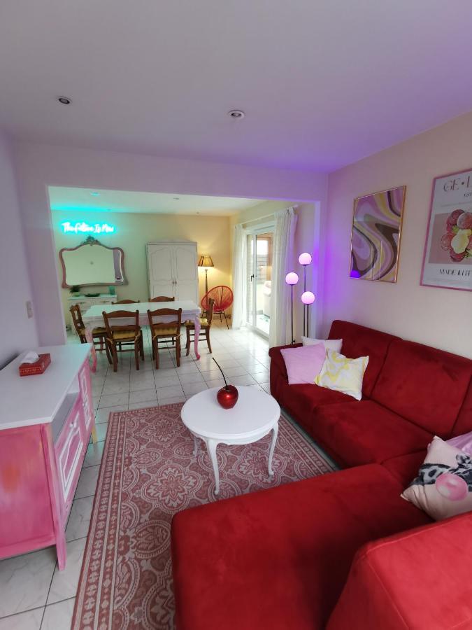 Izzy'S Rainbow House Villa De Haan Bagian luar foto