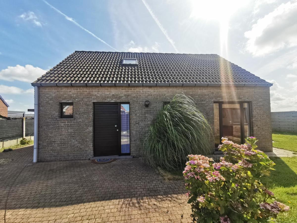 Izzy'S Rainbow House Villa De Haan Bagian luar foto