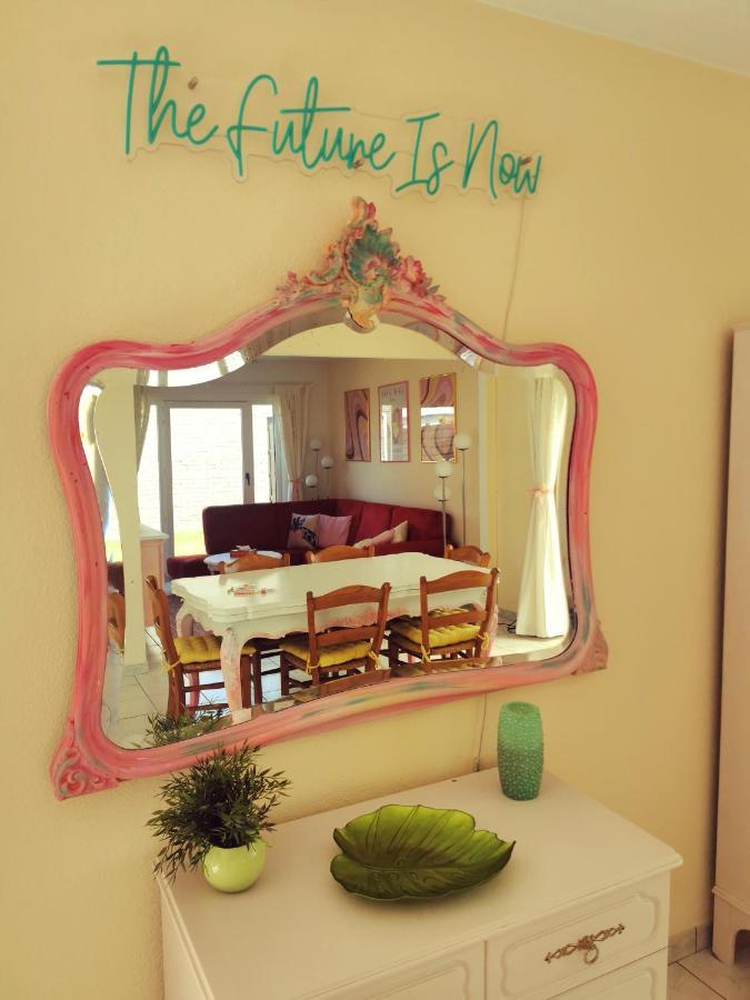 Izzy'S Rainbow House Villa De Haan Bagian luar foto